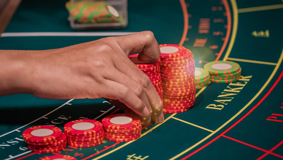 Get entertainment with casino games
