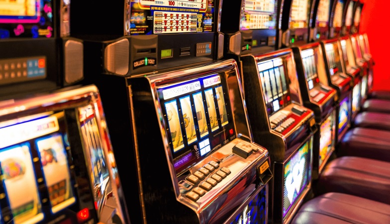 Can You Have Slot Games Without Overloading Your Schedule?